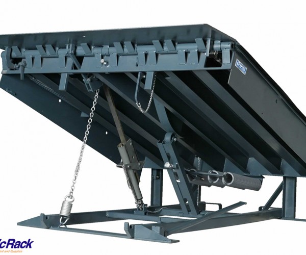 Warehouse-Loading-Dock-Equipment-3